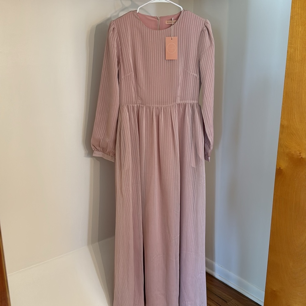 Niswa Fashion Dress